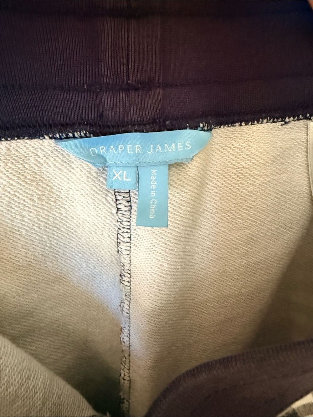 Draper James navy & white Gingham Women's Shorts - XL - Picture 5 of 6
